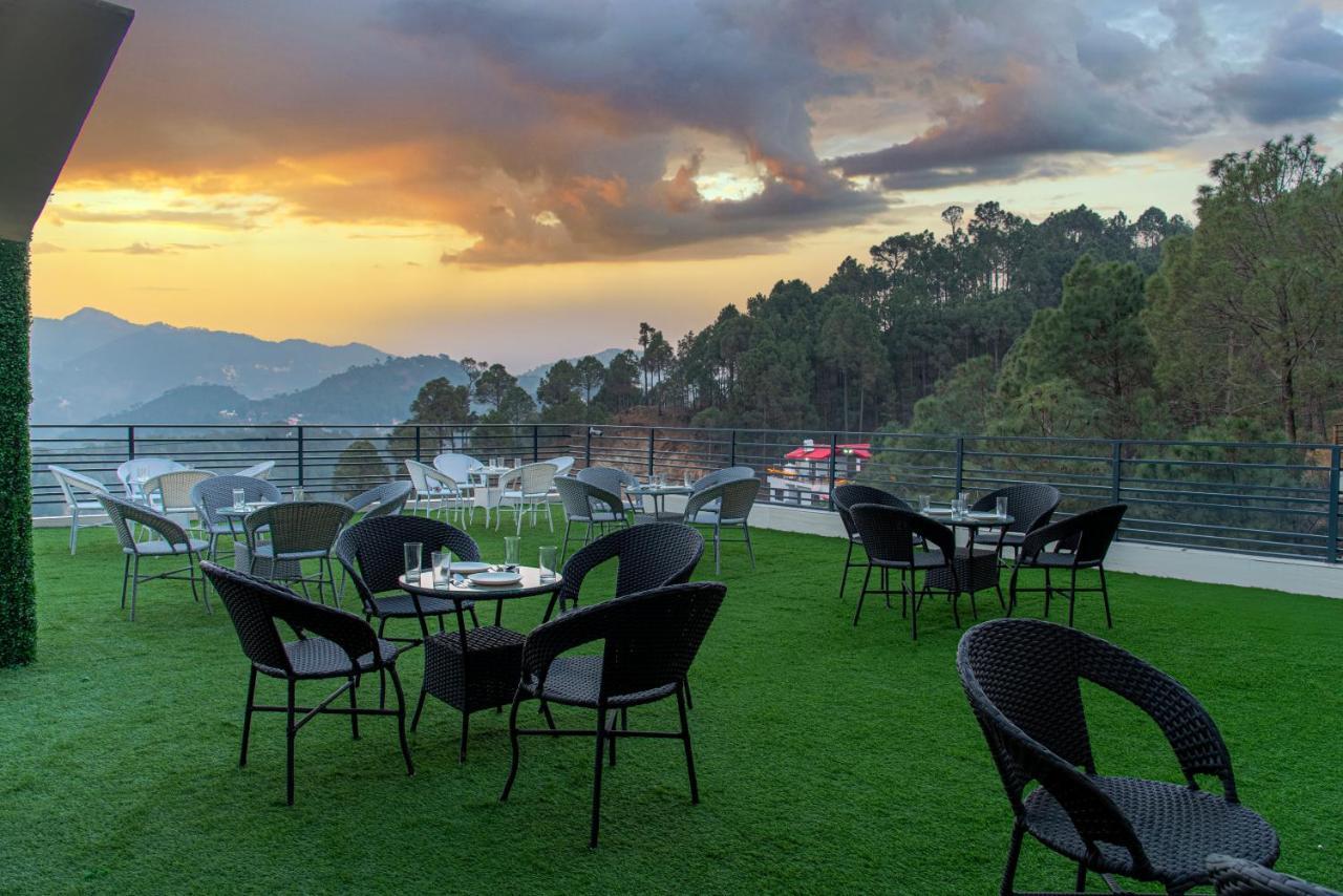 Apartamento Hillcrest Uphills Kasauli Exterior foto