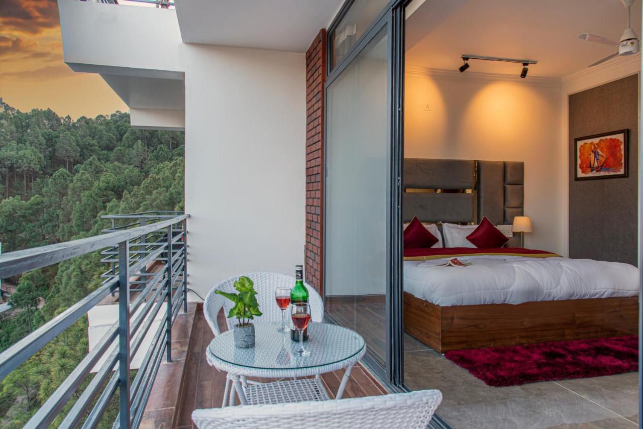 Apartamento Hillcrest Uphills Kasauli Exterior foto